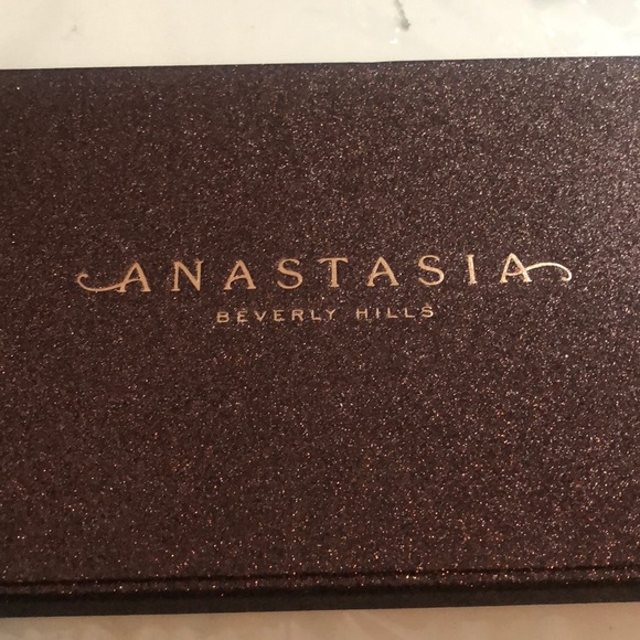 Anastasia liquid lipstick bundle - Picture 2 of 8